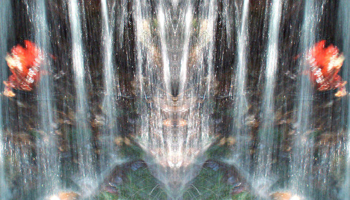 Zwerge im Wasserfall