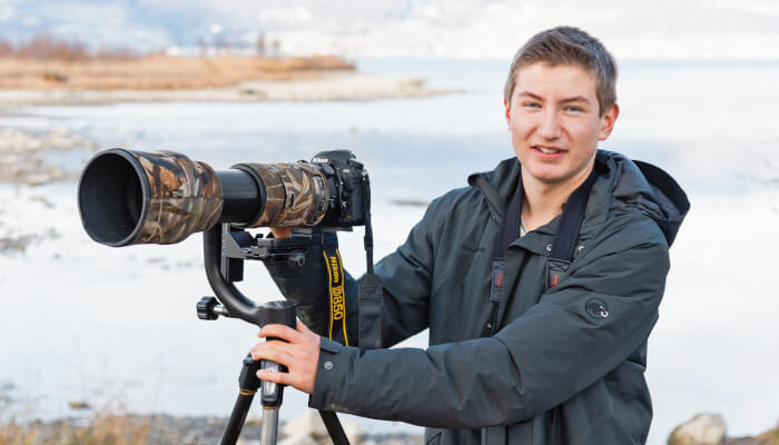 Nicolas Stettler mit Kamera